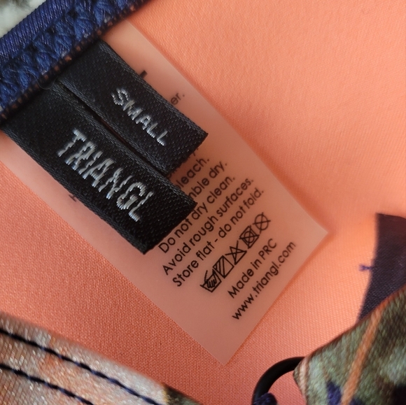 Triangl Bikini Top Small Bottom XS Comes with Carry Bag - Picture 4 of 8